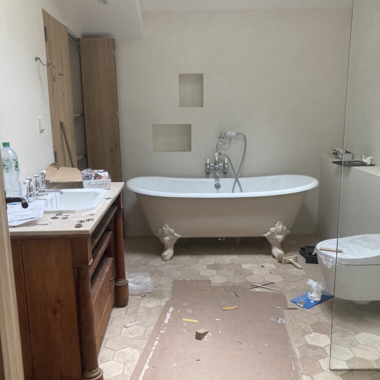 siGqcilR9GLXIN307jVw rotated